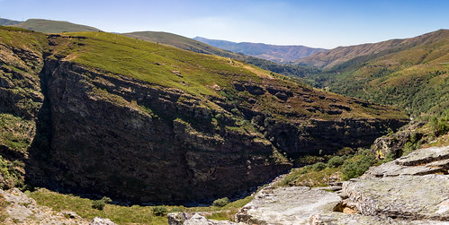 portugal canyon landscape fisgasdeermelo viewpoint