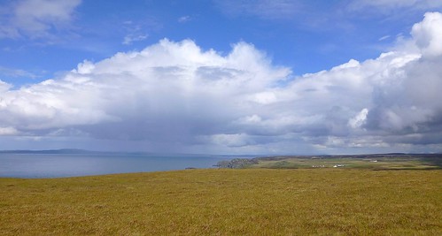 weather clouds walking scotland islay isleofislay argyllandbute rainshowers oapeninsula