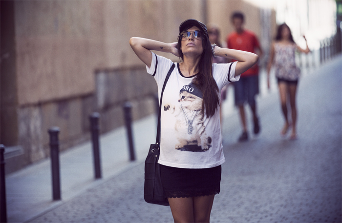 street style barbara crespo cat C&A tshirt tee fashion blogger outfit blog de moda