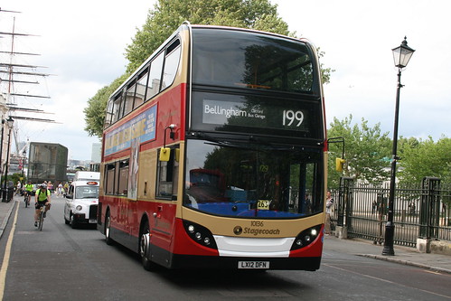 Stagecoach Selkent 10136 on Route 199, Greenwich