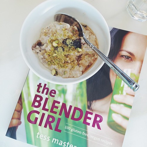 Can we talk about Chai Rice Pudding? Well you can talk, I'll be busy eating  @theblendergirl #vscofood #vscocam #vsco #theblendergirl @randomhouseau #williamssonomaaus #vegan #glutenfree