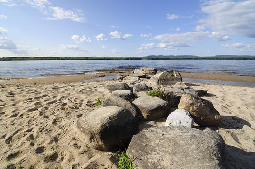 ontario beach landscape rocks shoreline august ottawariver 2014 wideanglelens riverscape