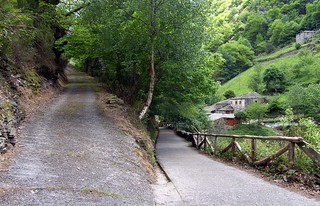 3935-Os Teixois en Taramundi (Asturias)