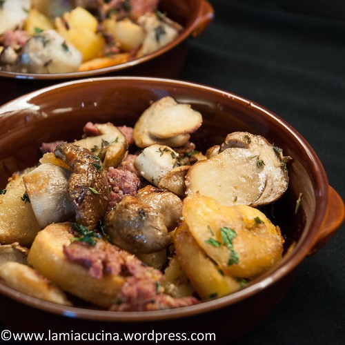 Kartoffel-Pilz-Wurst-Gröstl 2014 09 10_5611