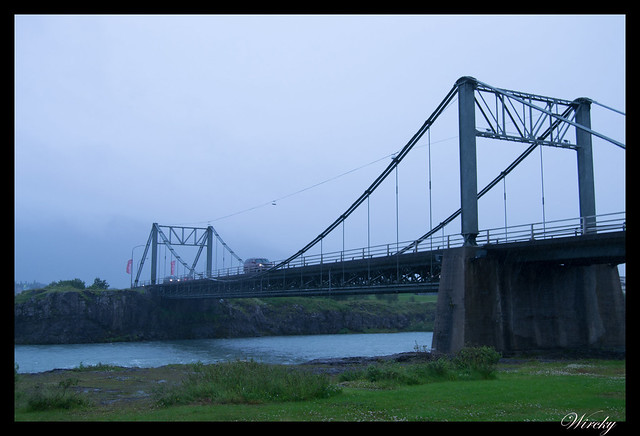 ÖÖlfusárbrú un puente colgante en Islandia