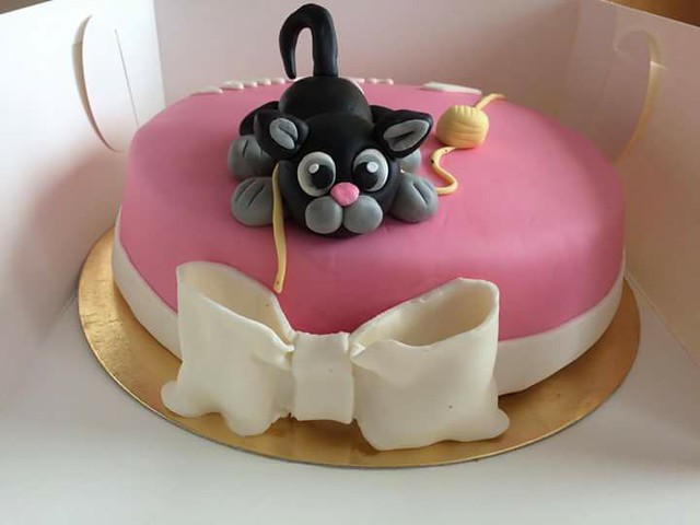 Cake by Monika Targas
