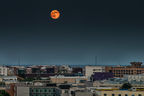 sea urban orange moon color valencia landscape spain nikon cityscape f4 ai ais 2x3 80200 d610 supermoon germanvidal