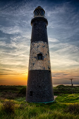 Spurn Head Lighthouse (HDR) - Alternative shot.