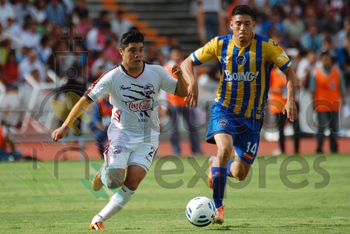 DSC_0390 J1 Lobos BUAP vs Atlético de San Luis Apertura 2014 Ascenso MX Fotografía Lyz Vega / Mara González / Manuel Vela para Mv Fotografía Profesional – Edición y retoque www.pueblaexpres.com