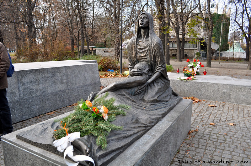 WROCŁAW - Park Juliusza Słowackiego - Pomnik Ofiar Zbrodni Katyńskiej