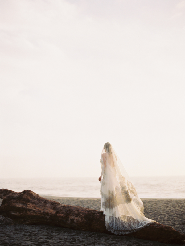 erich-mcvey-ginny-au-ethereal-wedding-ideas-ocean-driftwood-sea-full-length-veil