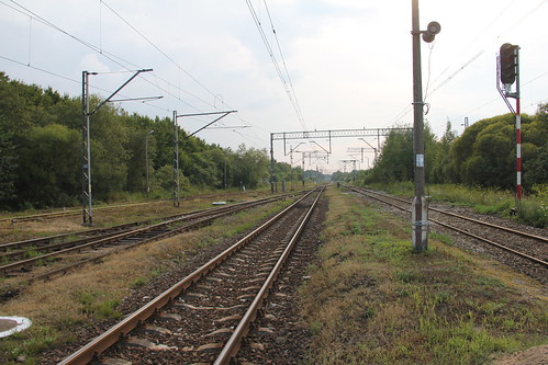 railroad station canon tracks poland polska rail railway signal pkp lubelszczyzna lubelskie d297 canoneos550d canonefs18135mmf3556is wólkaokopska d2963