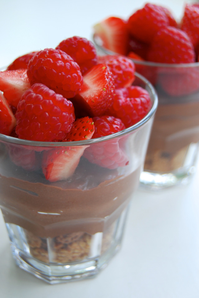 Chocolate, Summer Berry & Amaretti Cheesecake Cups 2