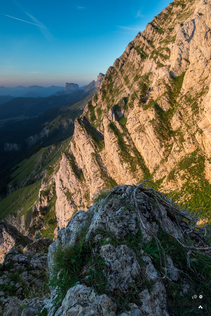 Solitude sur les Hauts Plateaux du Vercors 14887483282_1545ba954b_b