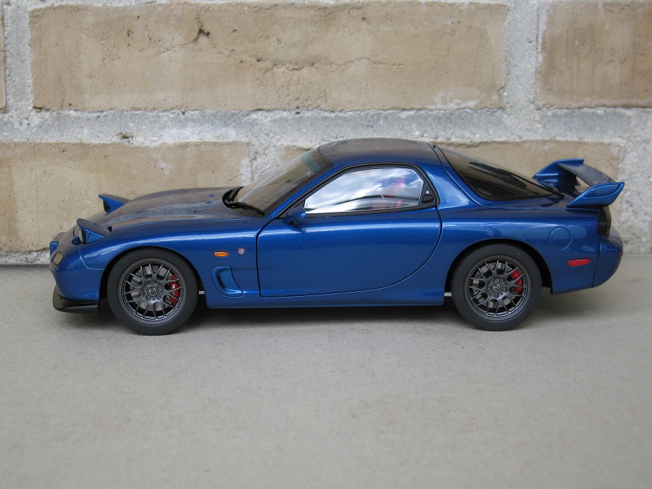 AUTOart 1:18 Mazda RX-7 (FD3S) Spirit R '02 (blue ...