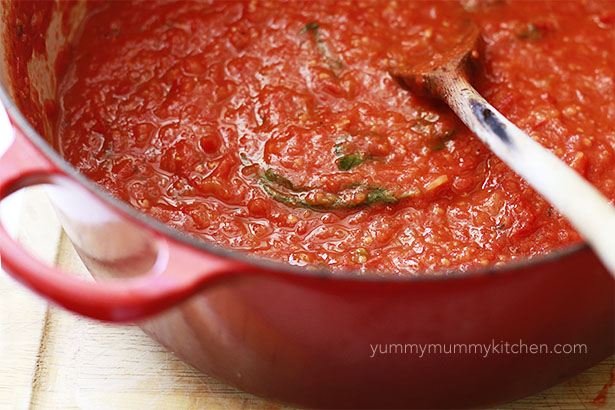 Perfect pot of marinara sauce made with fresh tomatoes. 