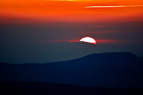 canigou montolympe trets provence provencealpescôtedazur bouchesdurhône sunset soleil