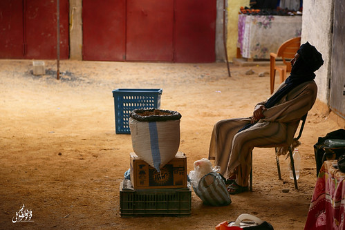 people sahara algeria desert market spices algerie selling salesman tuareg algerian dz djanet illizi