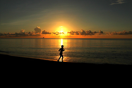 ocean beach silhouette clouds sunrise canon eos rebel backlit