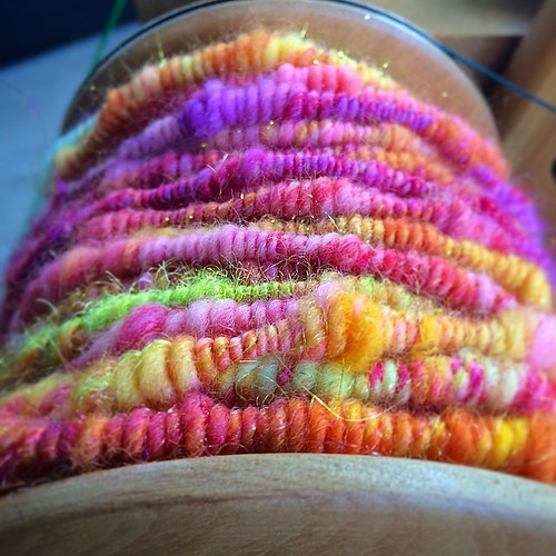 THIS is still happening. #supercoil #handspun #yarn #whirlwend { to be named #daybreak ☀️