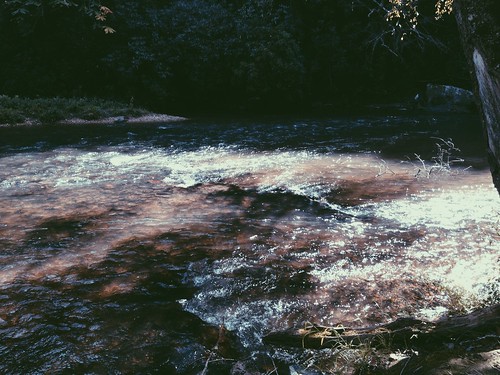 vacation nature river riverrocks northgeorgia ellijay rivercurrent cartecayriver yolocabin2014