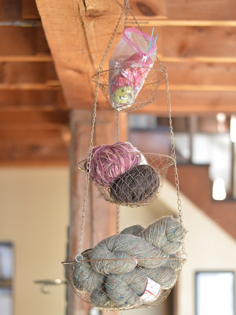 hanging yarn