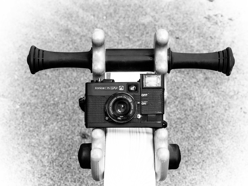 Camera Konica C35 EFP и «Бутовский Олень»