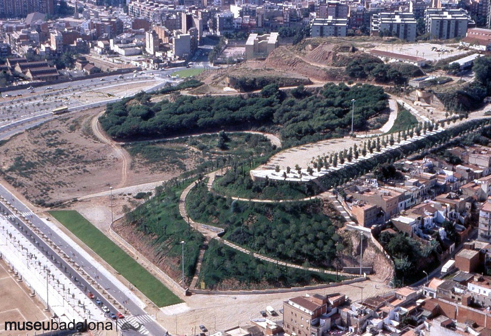 La construcció del Palau Olímpic i l’arranjament del Turó d’en Caritg
