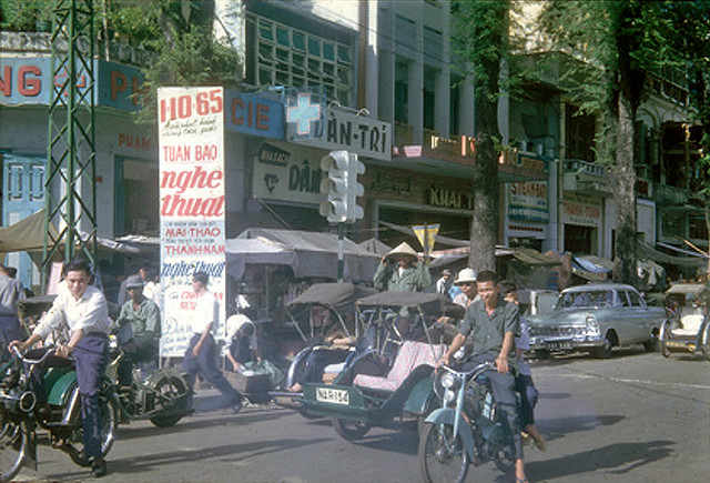 Saigon - Sài Gòn của tôi - Ngày ấy… Bây giờ... 14732219774_a0e272792a_z