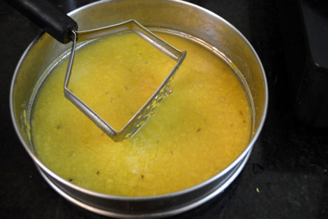 cooked and mashed dal for paruppu rasam