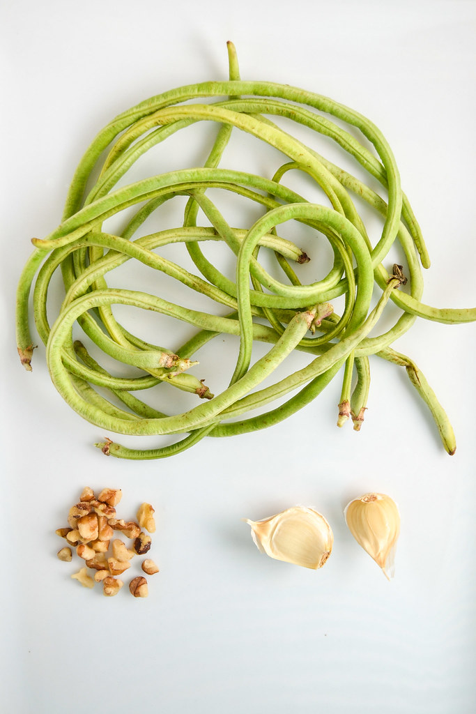 Garlic Green Beans with Anchovies, Parmesan, and Walnuts | Things I Made Today