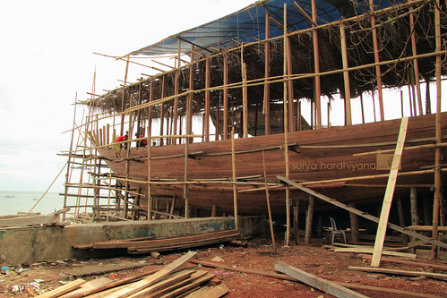 Pembuatan Kapal Phinisi di Bulukumba, Sulawesi Selatan