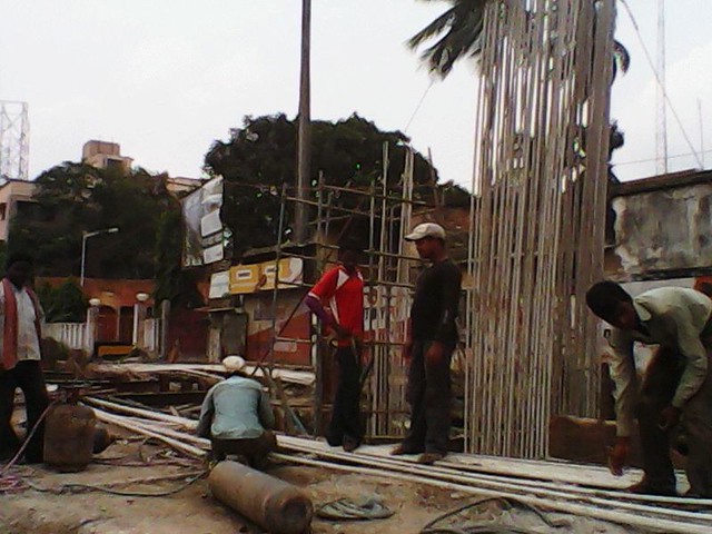 Muslim workers during roza in Metro rail project Kolkata