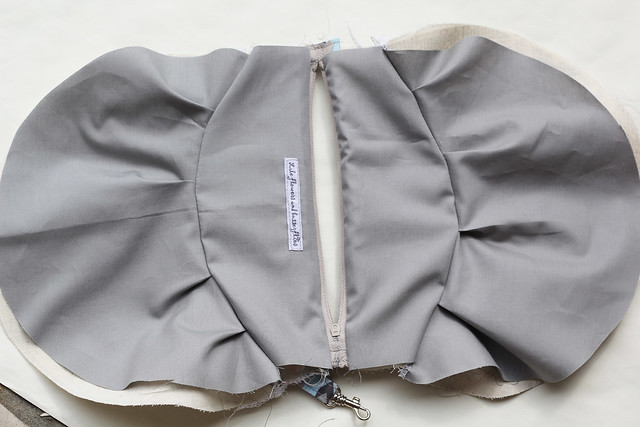 Indelible clutch zipper bag tutorial