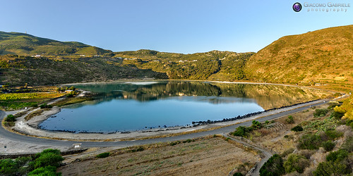 lake montagne sunrise landscape lago mirror italia alba sicilia paesaggio venere pantelleria specchio lagodivenere specchiodivenere bugeber