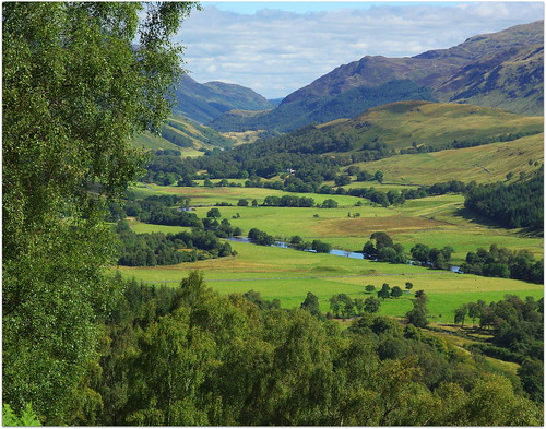 trees landscape scotland dundee perthshire hills hillwalking glenlyon bridgeofbalgie ericrobbniven