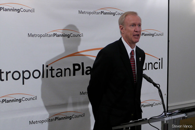 Rich guy Bruce Rauner running for Illinois governor