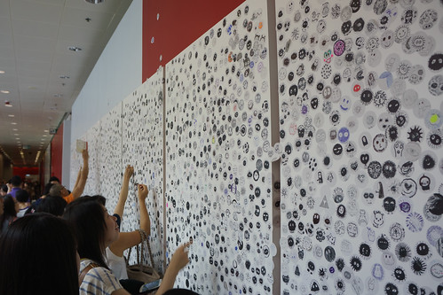 最後有一幅創作牆, 遊客可以自由畫出圖案來做集體創作呢~