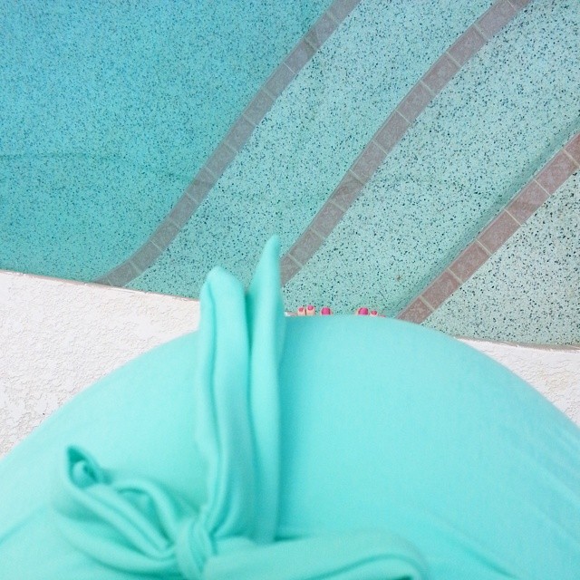This would be humorous if it wasn't actually that big. #30wks #vacation #Florida