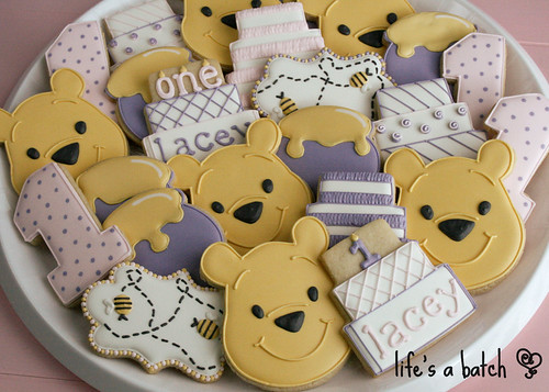 Pooh's 1st Birthday cookies.