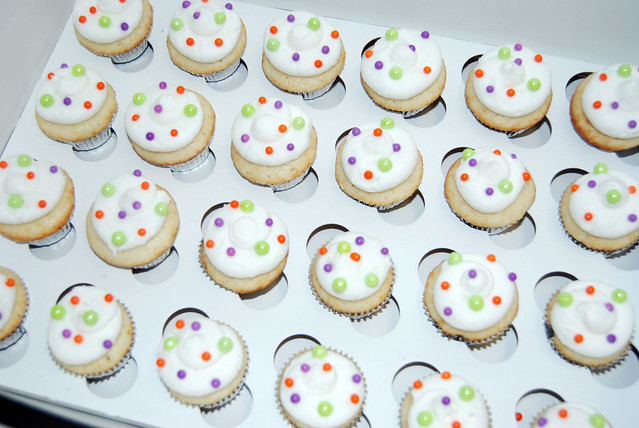 Mini cupcakes for Mad Science party