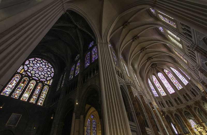 Light, Beauty and Emotions in Chartres Cathedral – Histories of Emotion