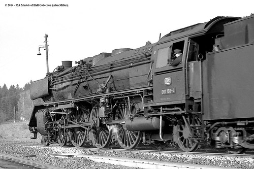 train germany deutschland bavaria eisenbahn railway zug db falls steam passenger dampflok 462 deutschebundesbahn br01 marktschorgast class001 0011684