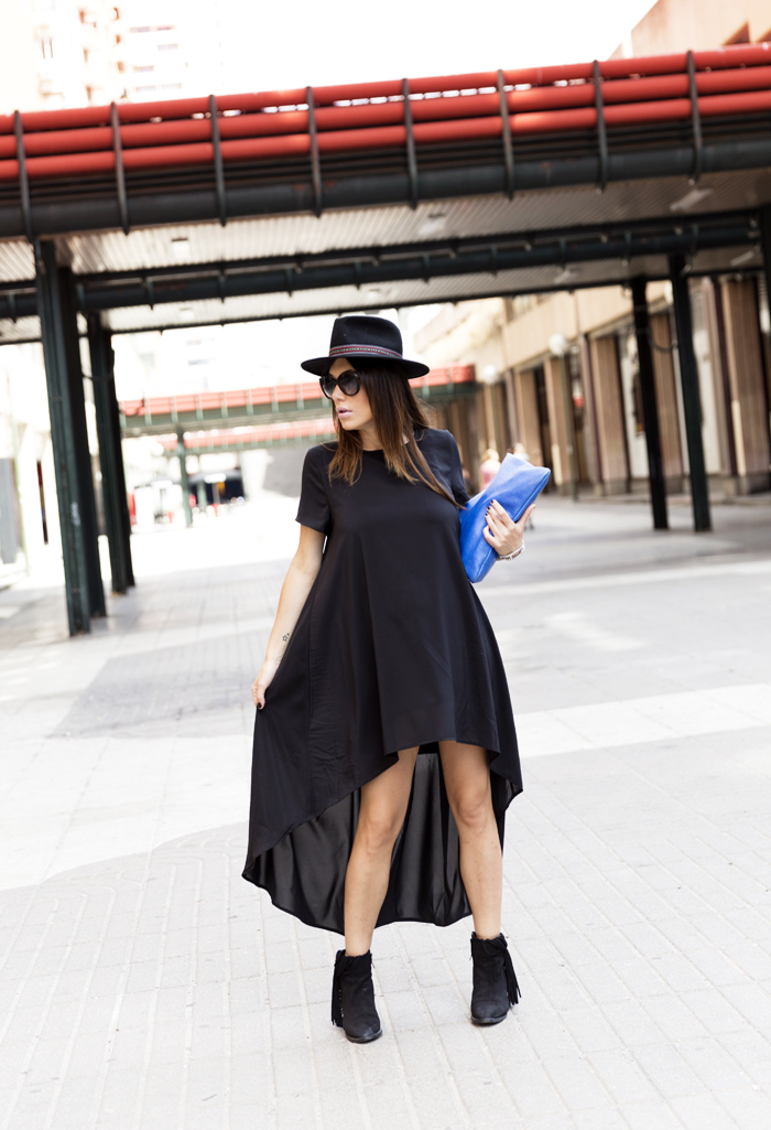 street style barbara crespo all black asymmetric romwe dress fashion blogger outfit blog de moda