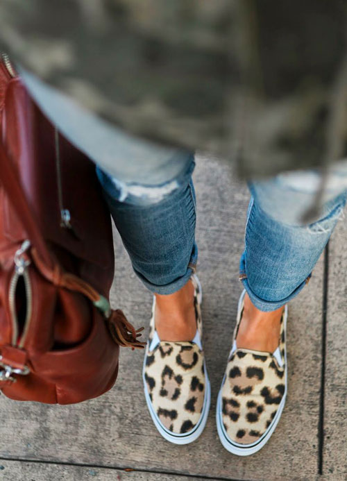 animal_print_sneakers_outfit_inspo_3