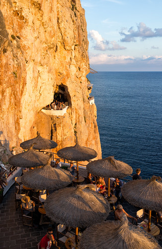 sunset sea people water disco spain mediterranean lounge watching bluesky cliffs caves cave menorca balearicislands illesbalears covadenxoroi sacova westernmediterranean