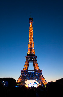Illuminations de la Tour Eiffel pour le feu d'artifice du 14 Juillet