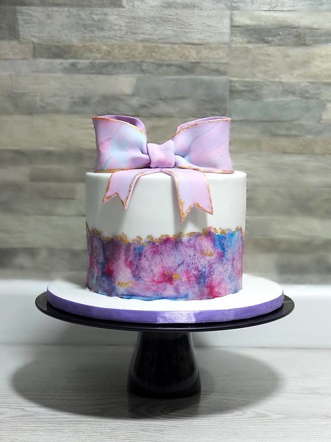 Purple watercolor effect with gold by Just Cake It - Cake Decorating Videos