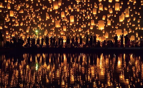 reflection festival night lanterne thailand photo mai chiangmai lantern chiang nuit thailande yipeng beboy beboyphoto