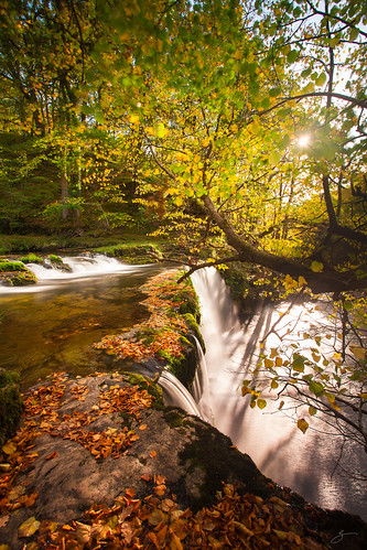 uk autumn water canon landscape waterfall leaf breconbeacon 5dmarkii sgwdddwli